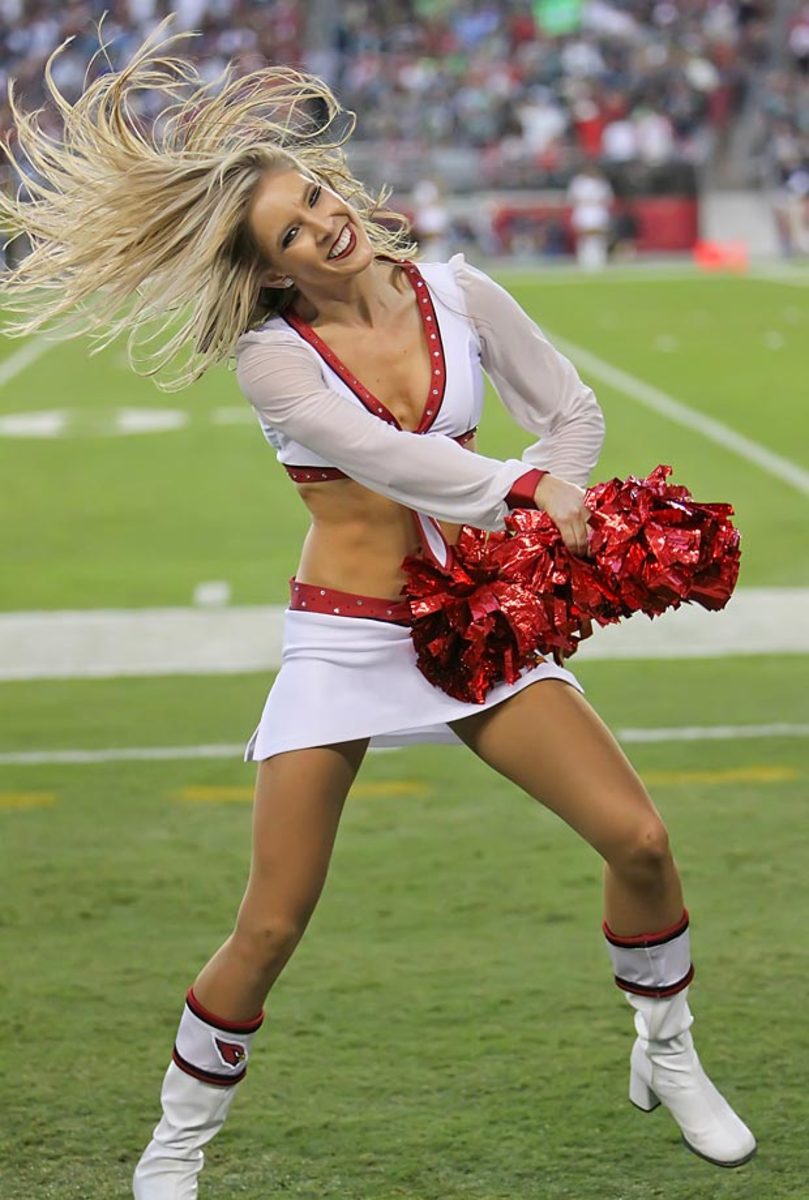 00-02-Vanessa-Game-0625-Cards-Seahawks_101813.jpg
